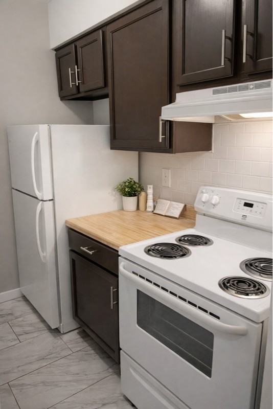 2483 Montana Ave #6 - Photo 2 of 7