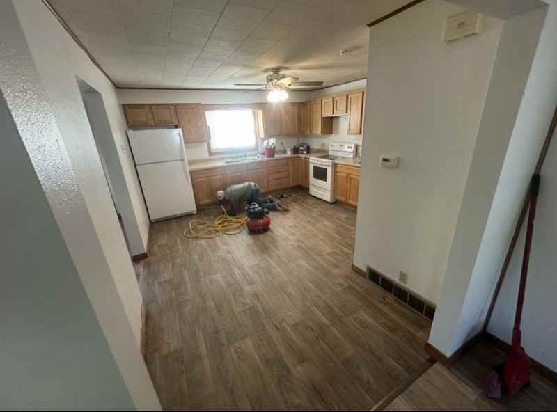 1022 Wilson Ave - Photo 5 of 11