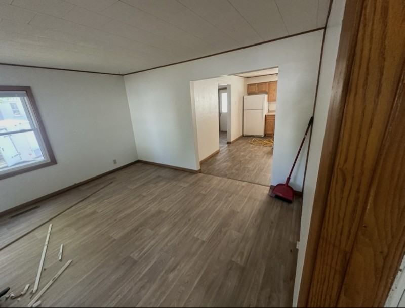 1022 Wilson Ave - Photo 6 of 11