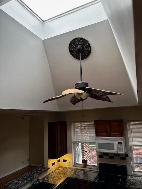 1315 Park Rd Nw #25 - Photo 6 of 30