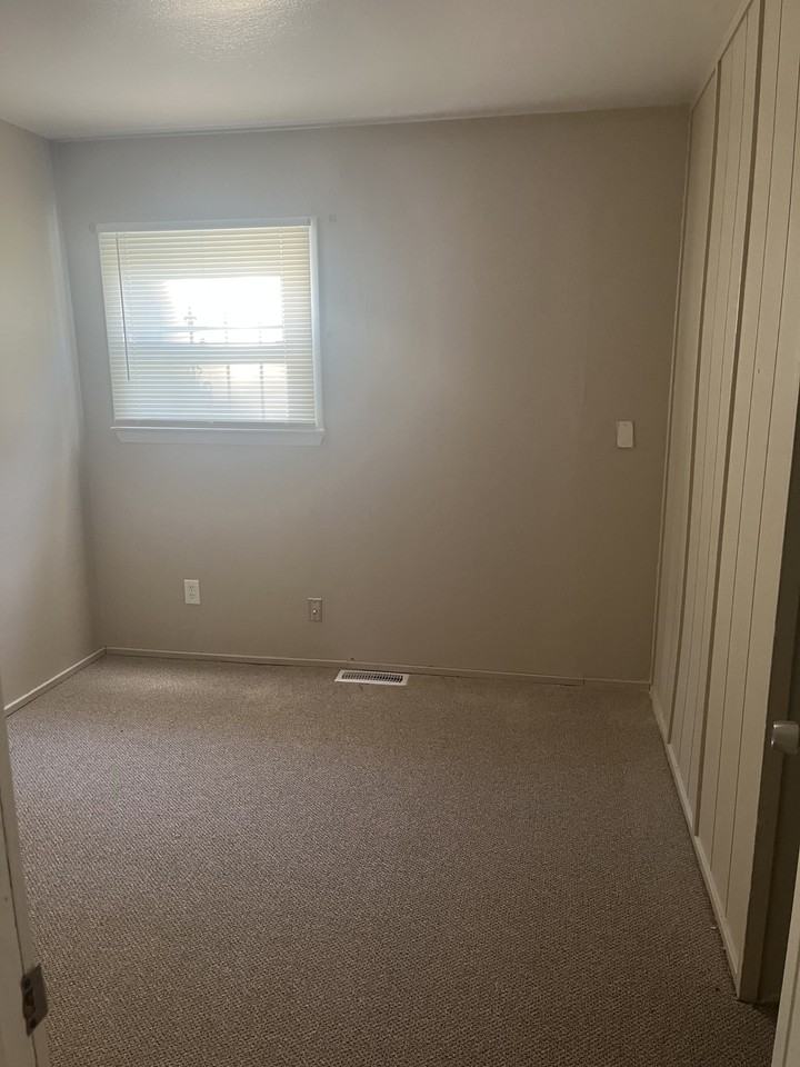 2500 Jackson St Sw - Photo 4 of 6