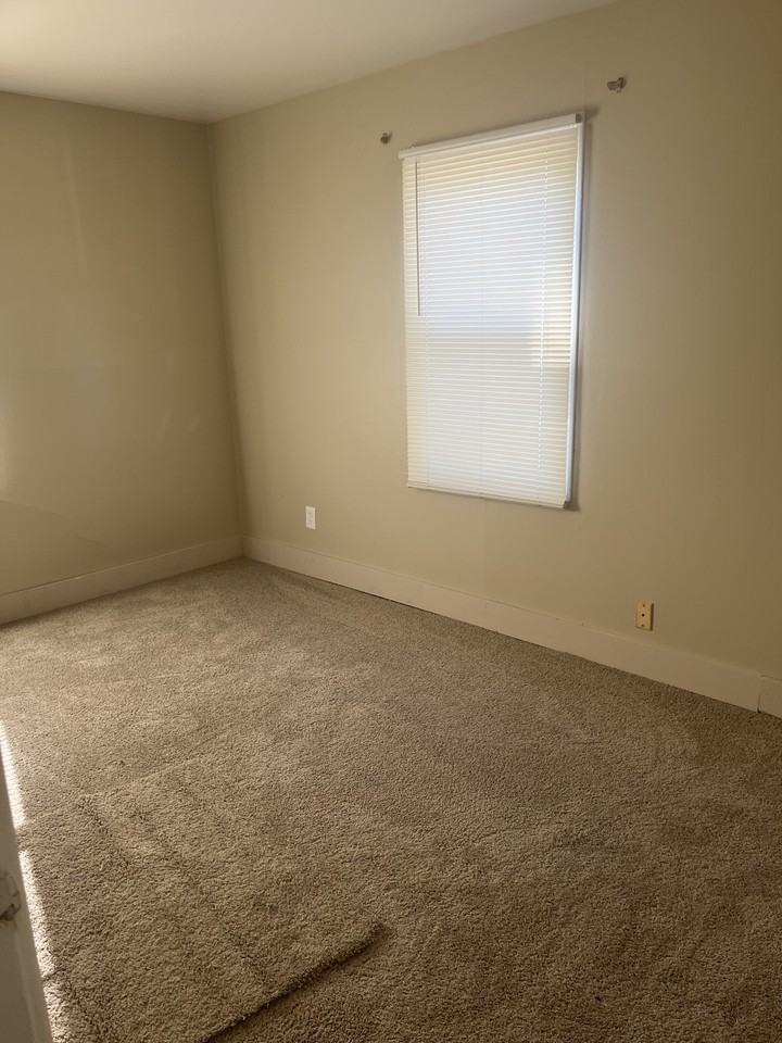 2500 Jackson St Sw - Photo 5 of 6