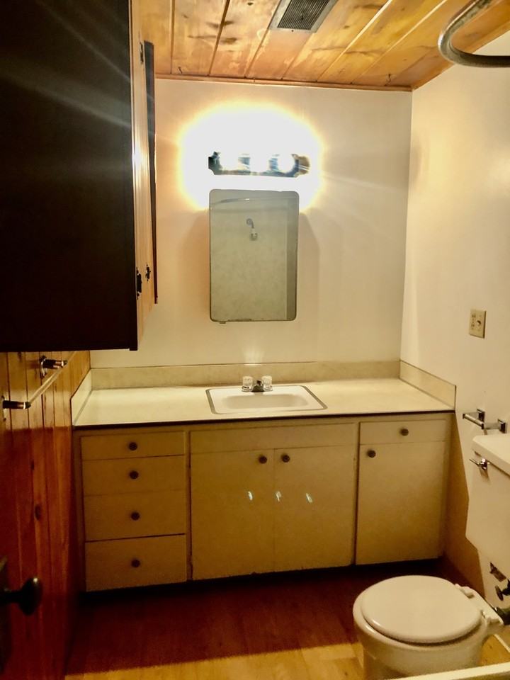 520 South Ave E - Photo 7 of 15