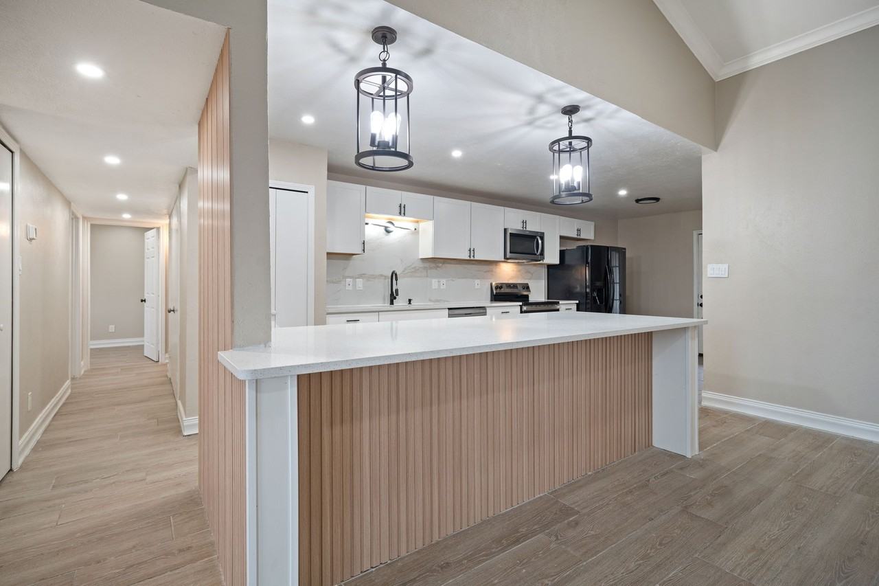 5649 N Colony Blvd - Photo 2 of 27