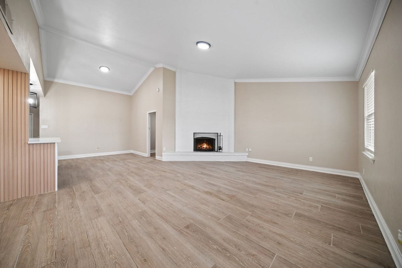 5649 N Colony Blvd - Photo 7 of 27