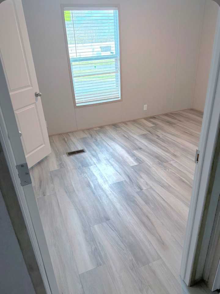 310 Karlee Dr - Photo 4 of 10