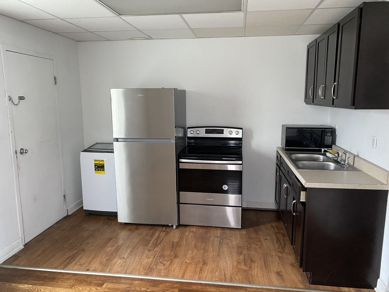 91 Maccorkle Ave Sw #C - Photo 4 of 5