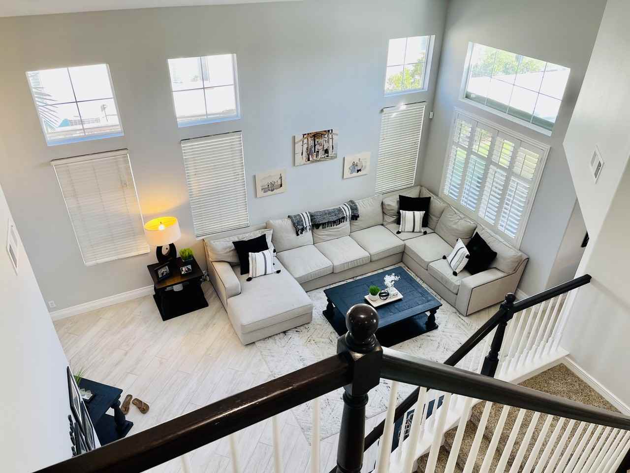 8352 Clover Creek Rd - Photo 7 of 20