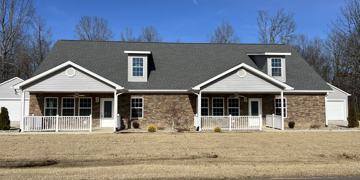 featured image of 2032 Shade Tree Dr