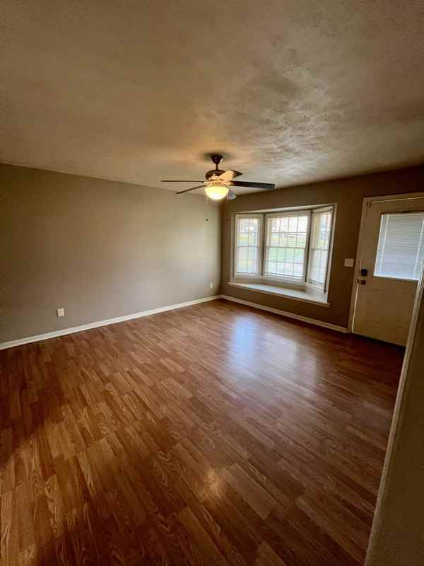 6044 Cordova Rd - Photo 2 of 20