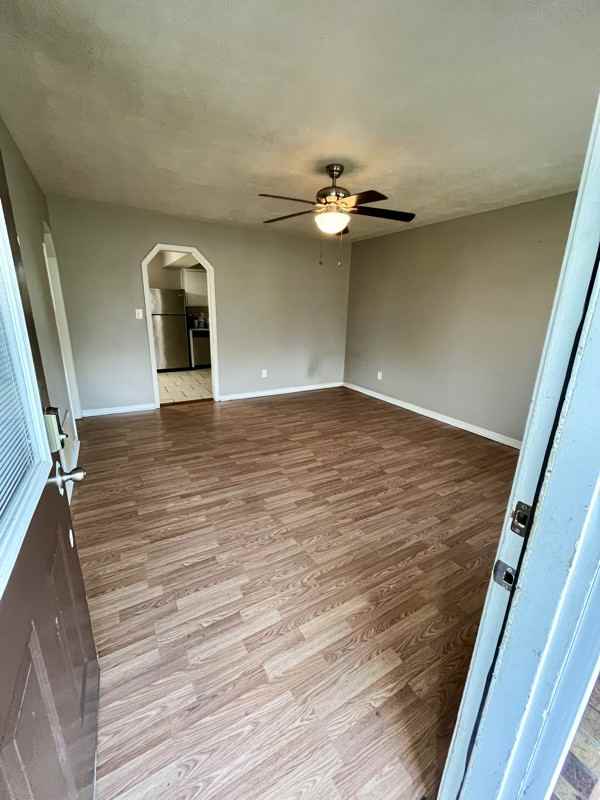 6044 Cordova Rd - Photo 3 of 20