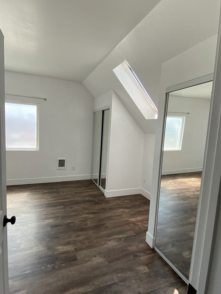 3320 Clairemont Dr #3322B - Photo 5 of 8