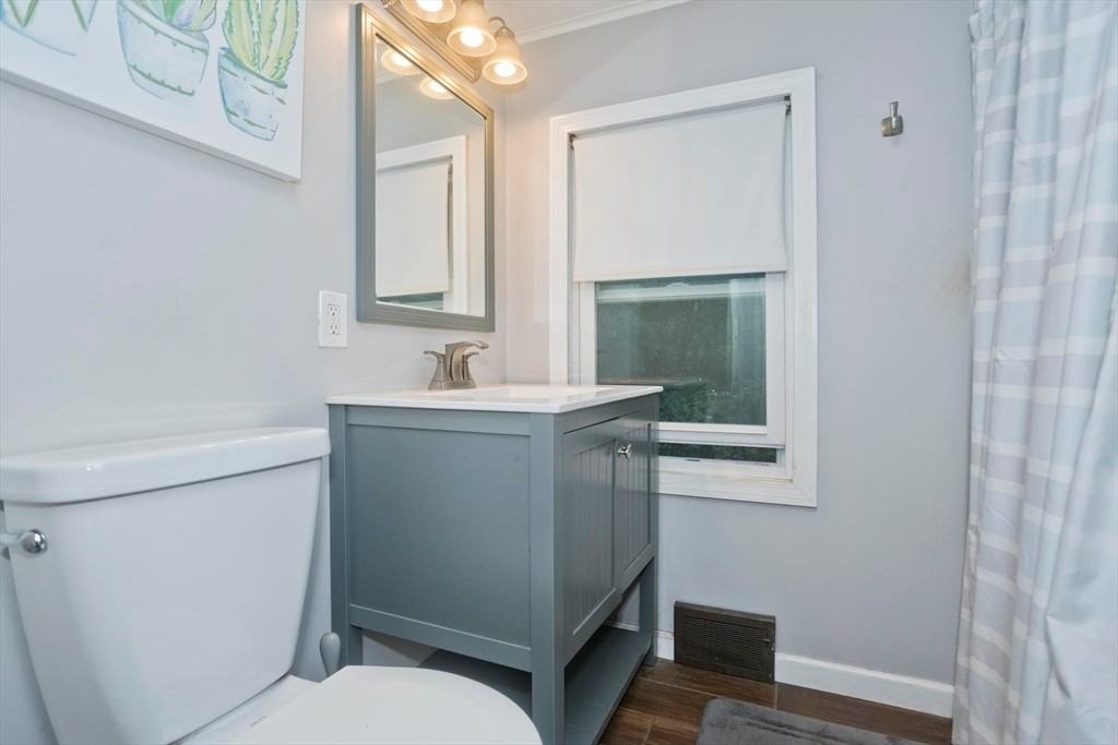 30 Yale St - Photo 7 of 20