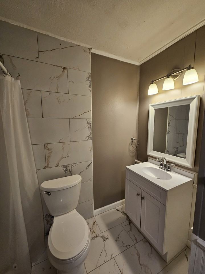 22 Linder Rd #1 - Photo 5 of 7