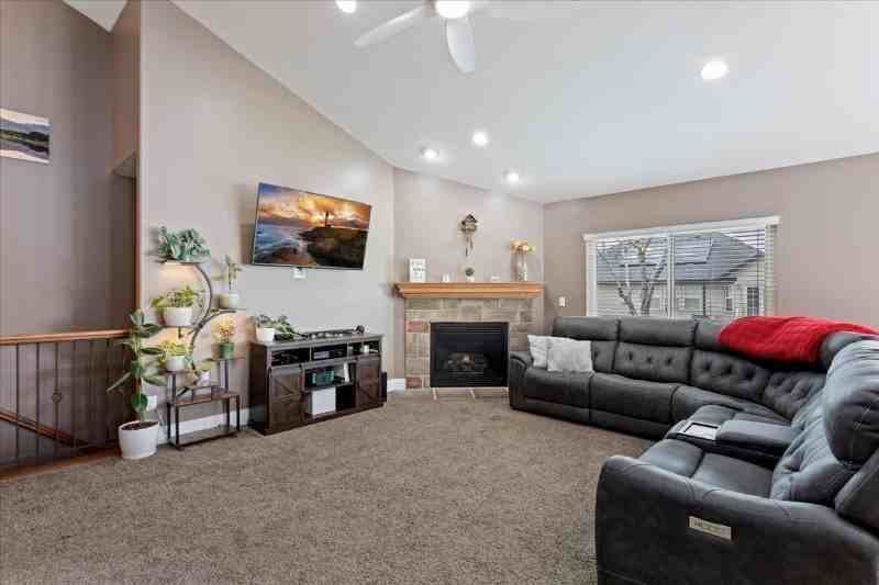 93 Nw - Photo 2 of 21