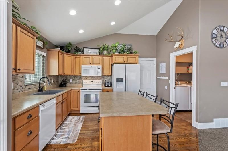 93 Nw - Photo 4 of 21