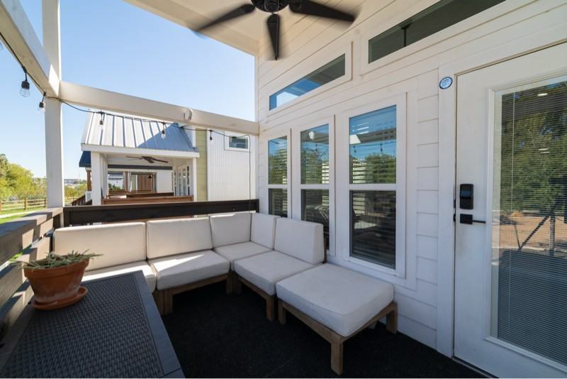 8220 Canoga Ave - Photo 2 of 16