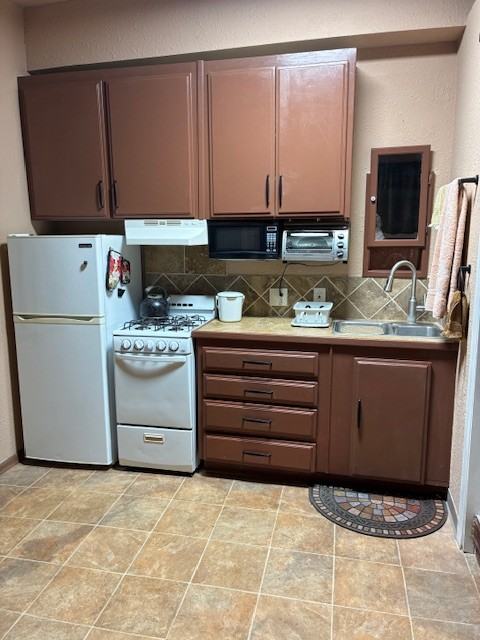 8369Mt Vernon Stret - Photo 3 of 4