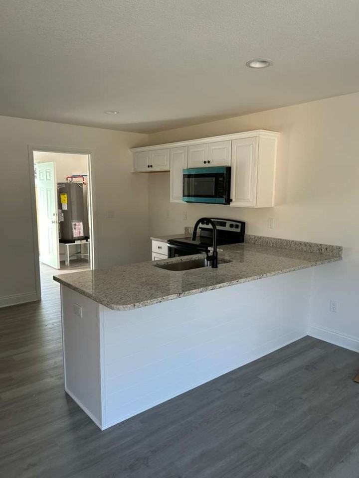 32 Constitution Ave #A - Photo 3 of 14