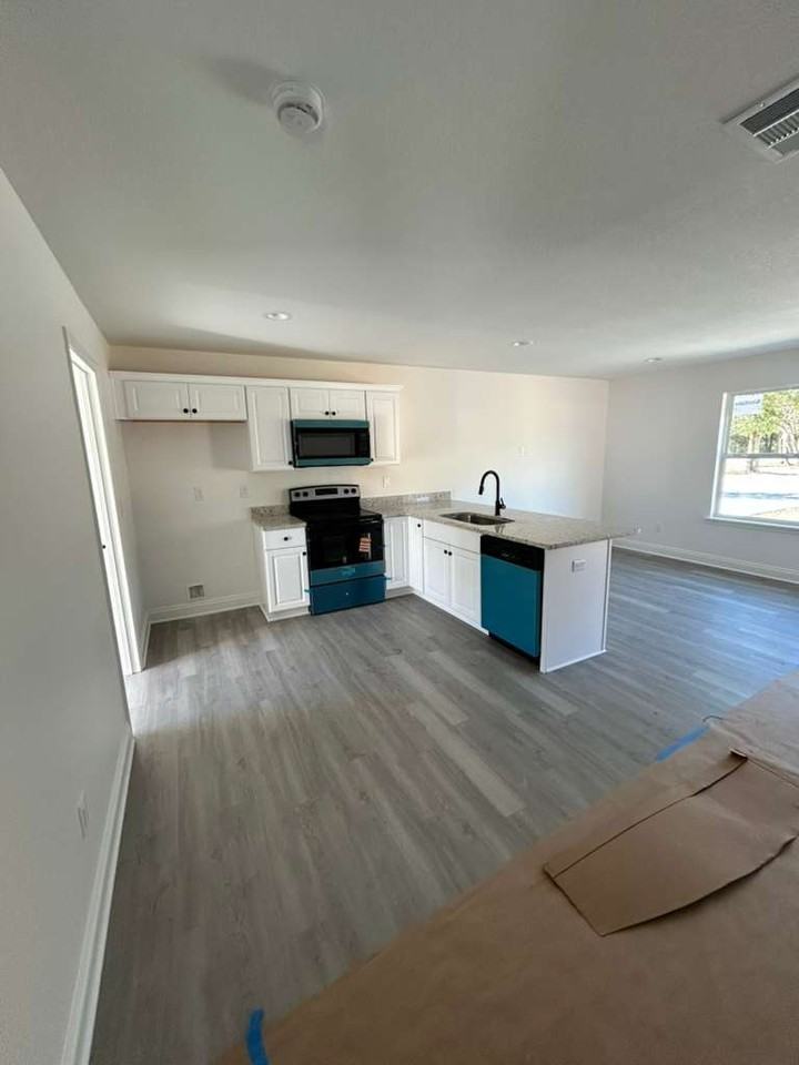 32 Constitution Ave #A - Photo 4 of 14