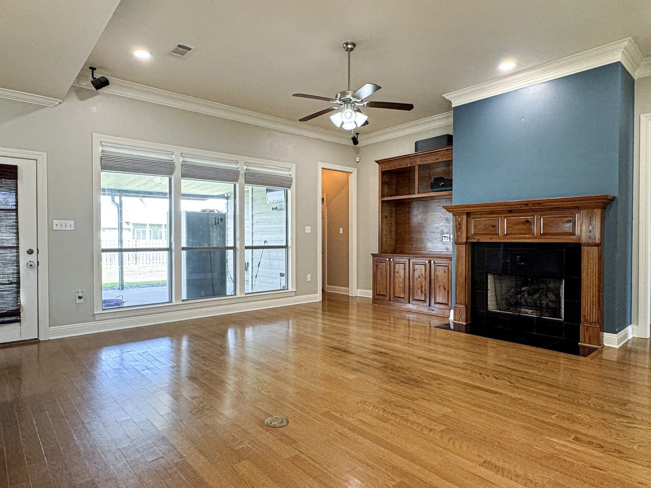 13334 W Mill Grove Dr - Photo 2 of 13