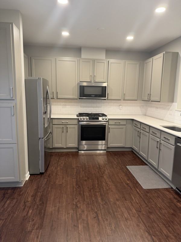 4325 Savoy Ln - Photo 3 of 20