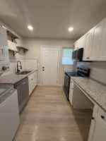 featured image of 608 Hardy Ave Sw #B