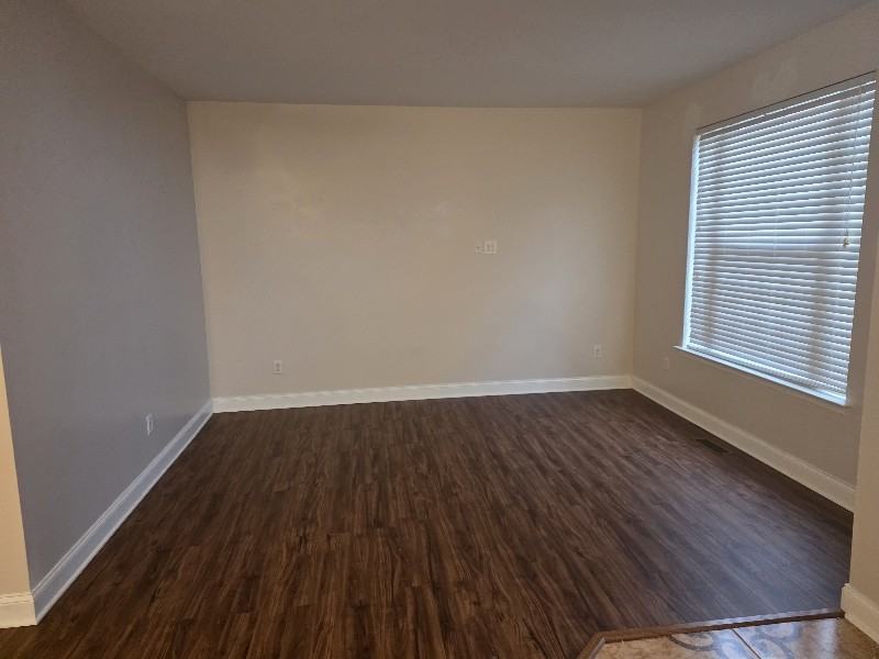 9 Primrose Dr - Photo 2 of 27