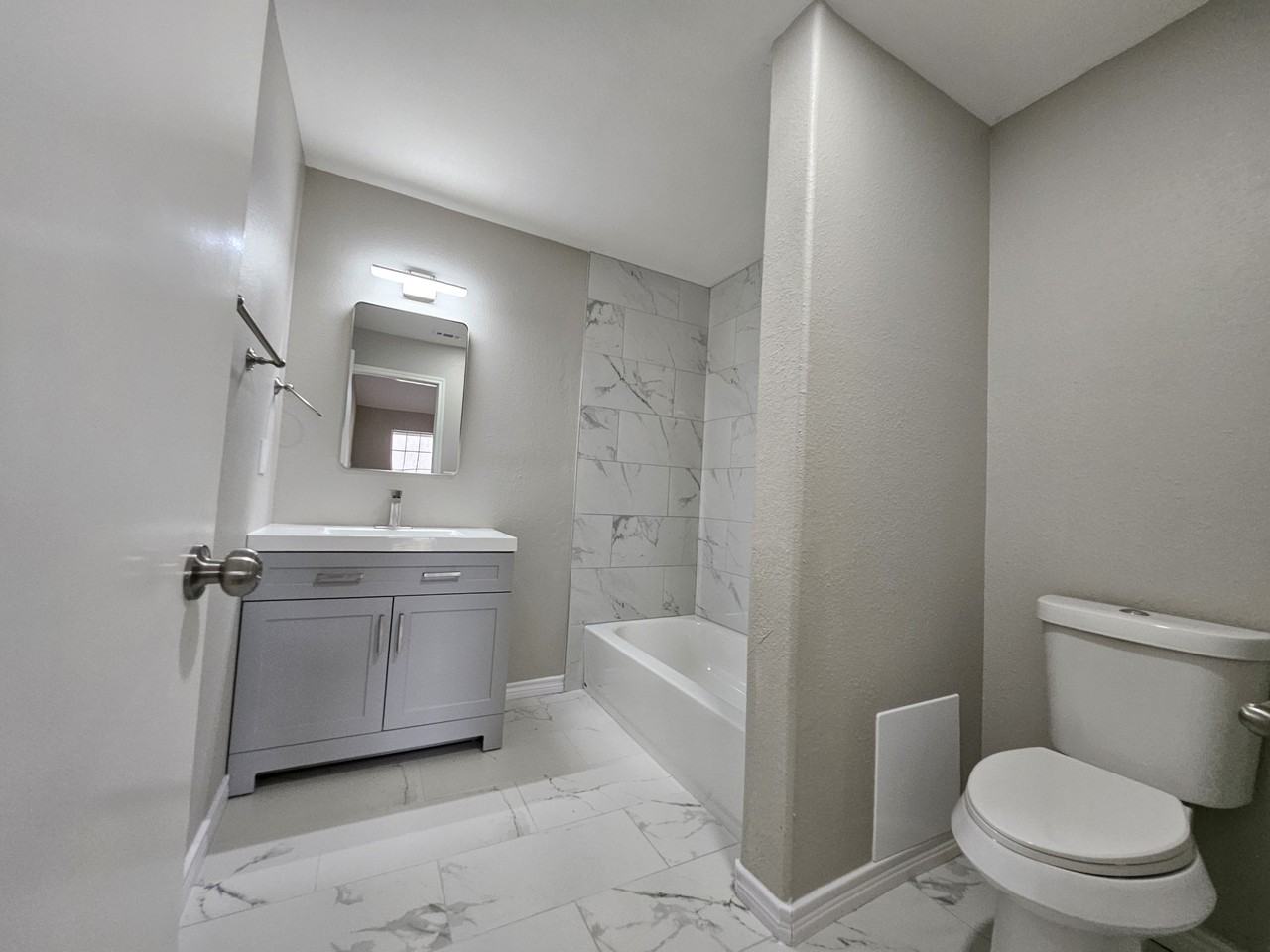 114 Bailly Ln - Photo 7 of 9