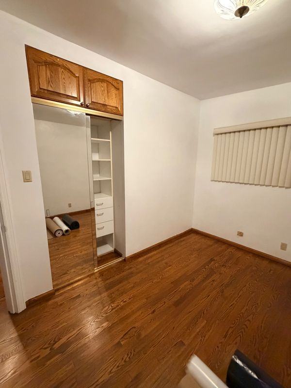 2471 Iowa Ave - Photo 2 of 4