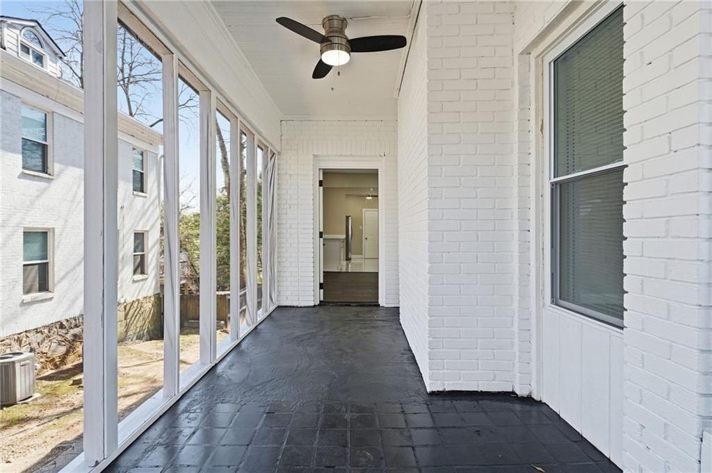 395 8th St Ne - Photo 2 of 35