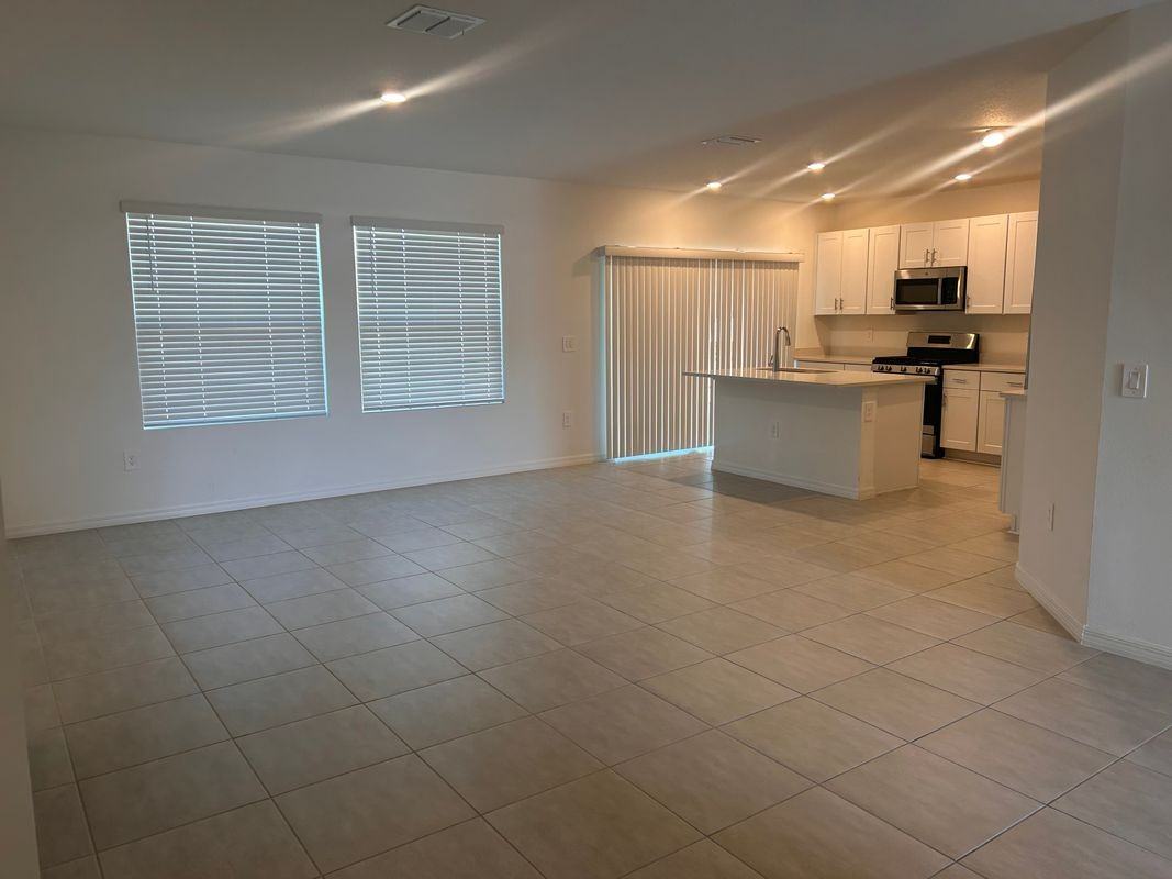 33810 Sky Blossom Cir - Photo 3 of 4