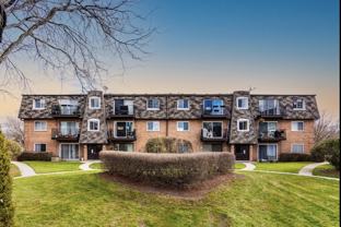 9395 Bay Colony Dr #2S - Photo 1 of 1