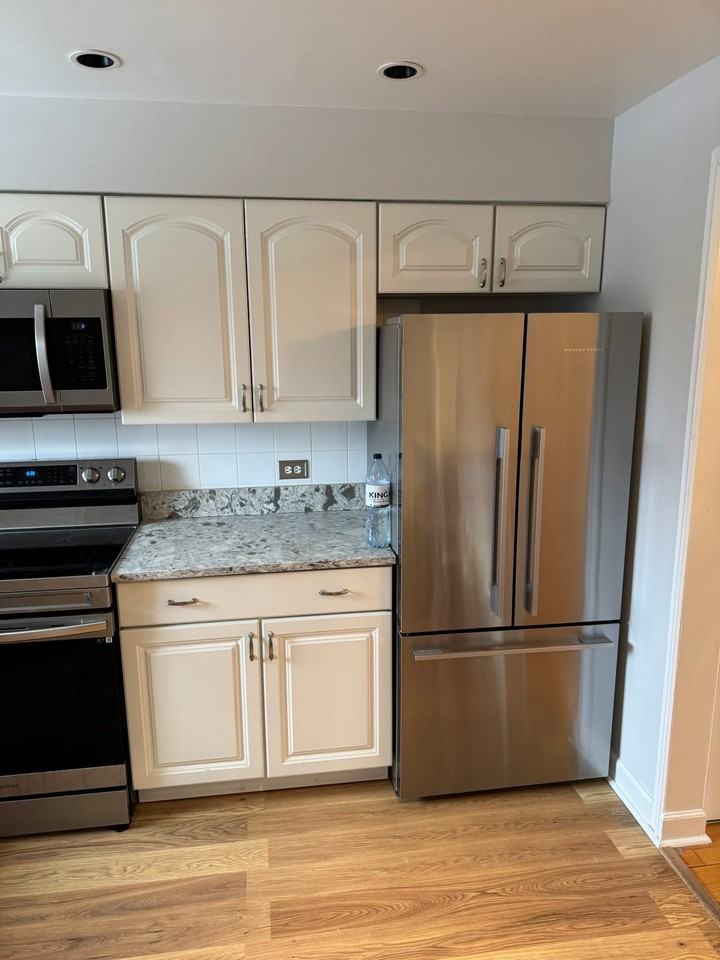 9395 Bay Colony Dr #2S - Photo 5 of 20