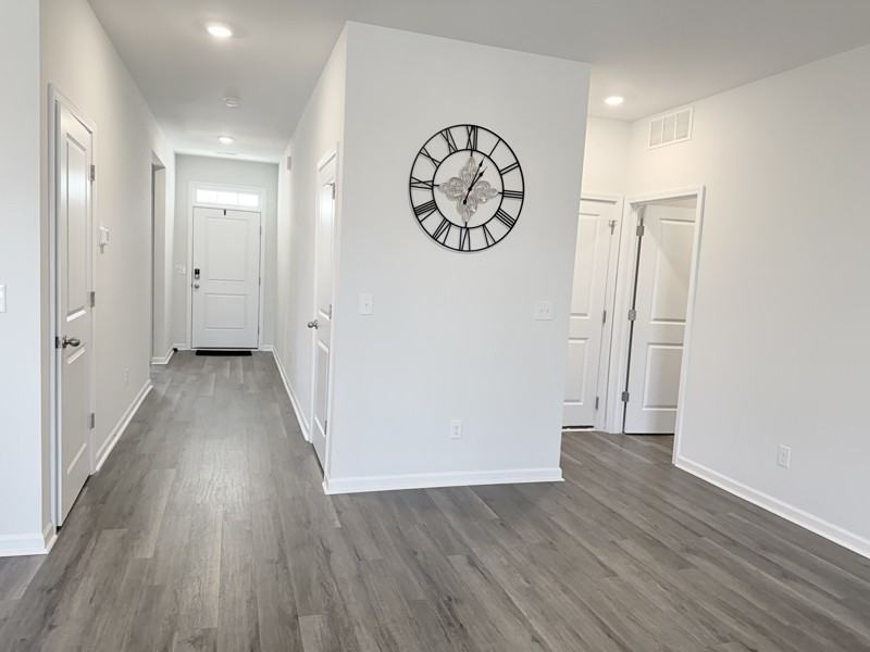 320 Windy Woods Way - Photo 4 of 19