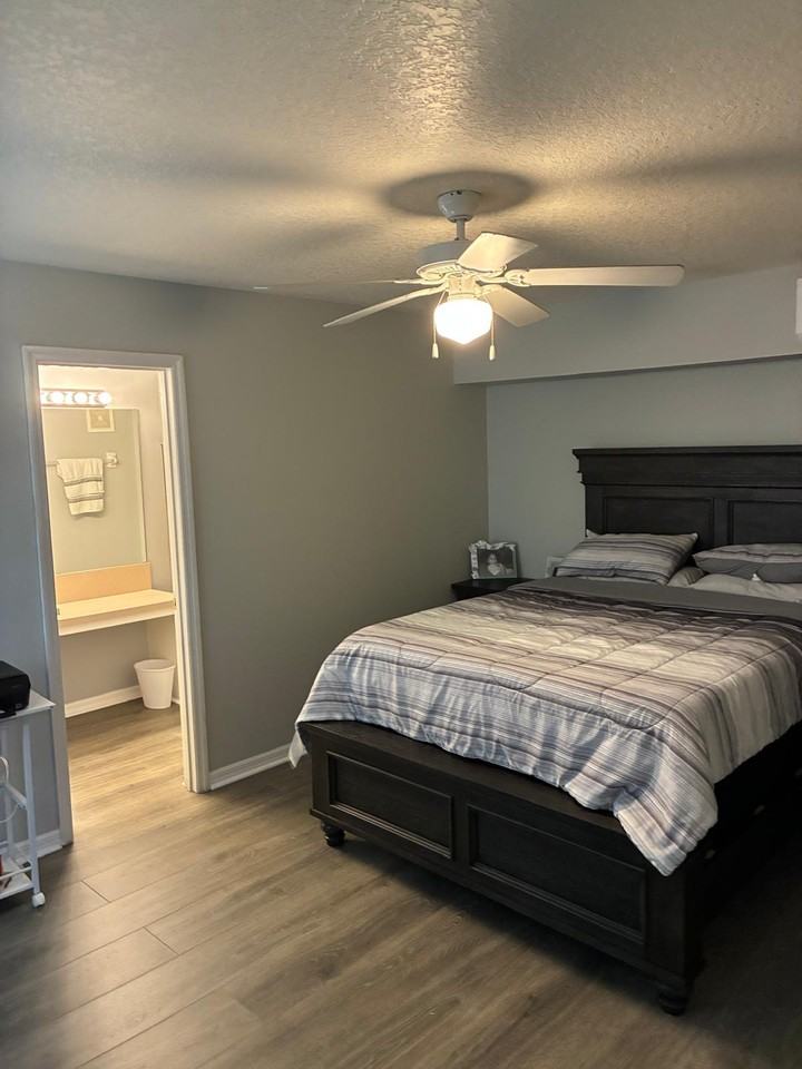 2816 Fan Palm Dr #B - Photo 6 of 7