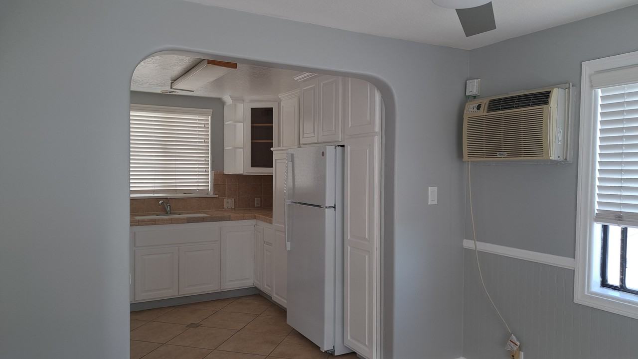 664 W 3rd St #A - Photo 4 of 5