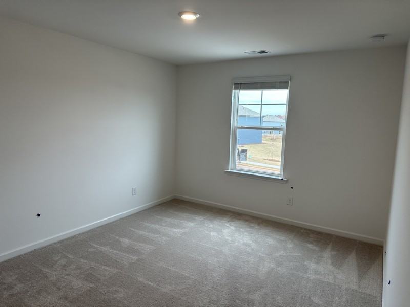 1112 Holland Dr - Photo 7 of 31