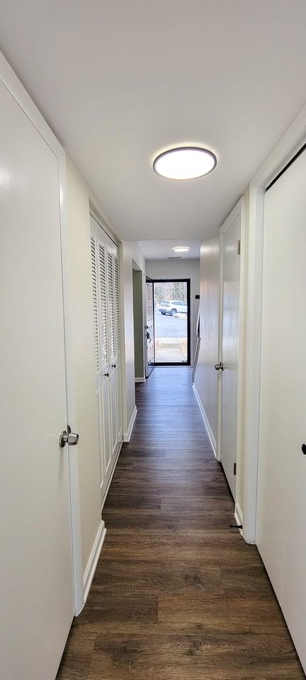 1122 Commanders Way S - Photo 6 of 20