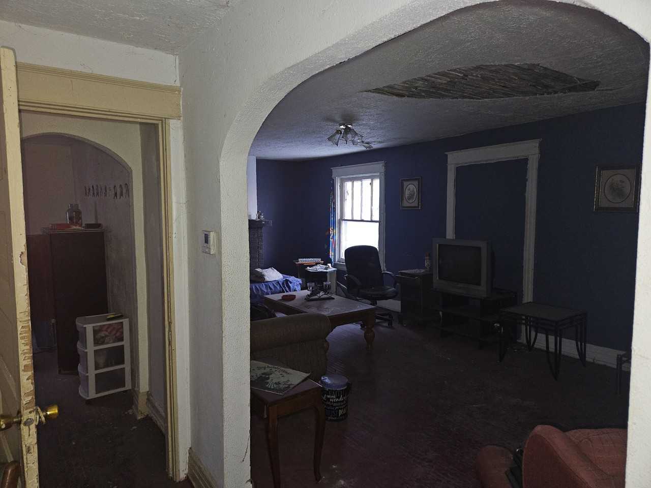 219 Eastern Ave - Photo 3 of 15