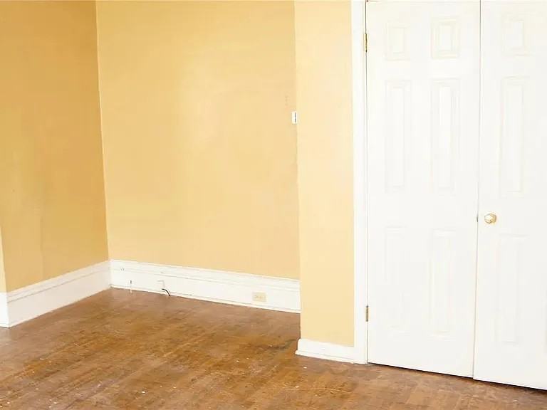 5006 Genevieve Ave - Photo 2 of 10