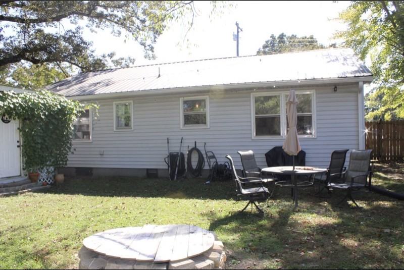 15 Forrest Ave - Photo 2 of 7