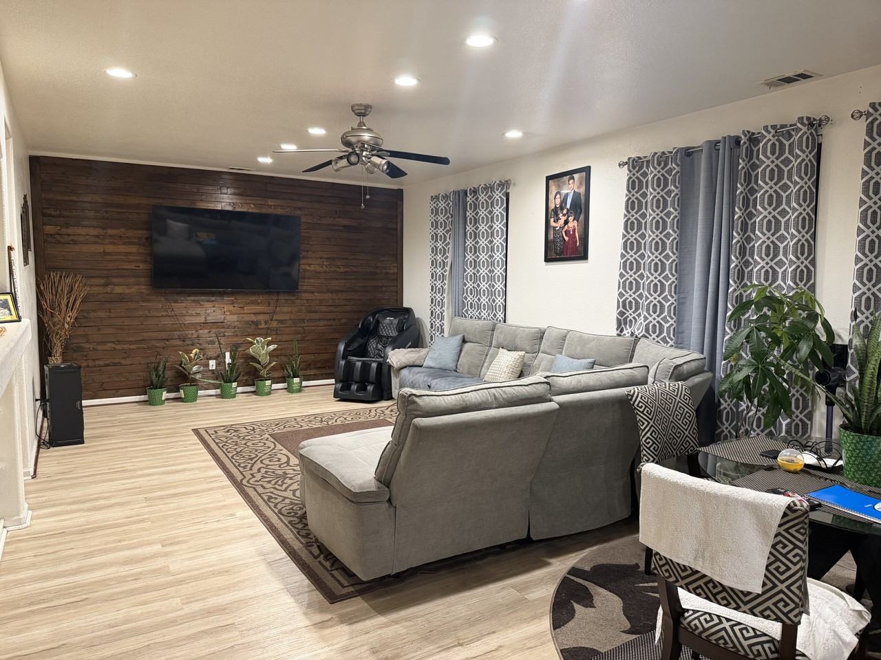 4544 Woodshire St - Photo 2 of 11