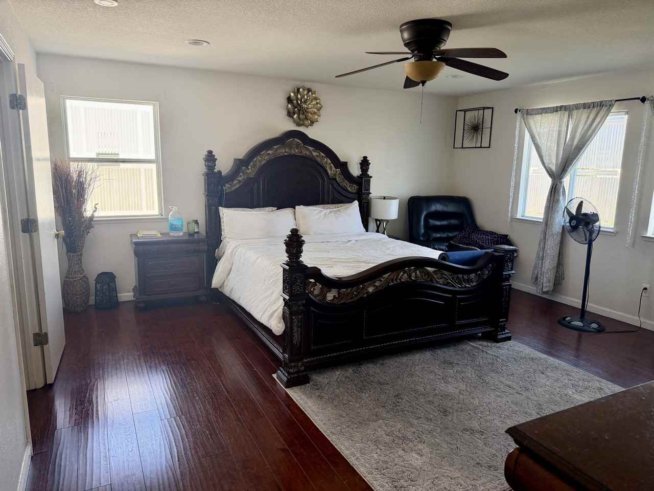 4544 Woodshire St - Photo 7 of 11