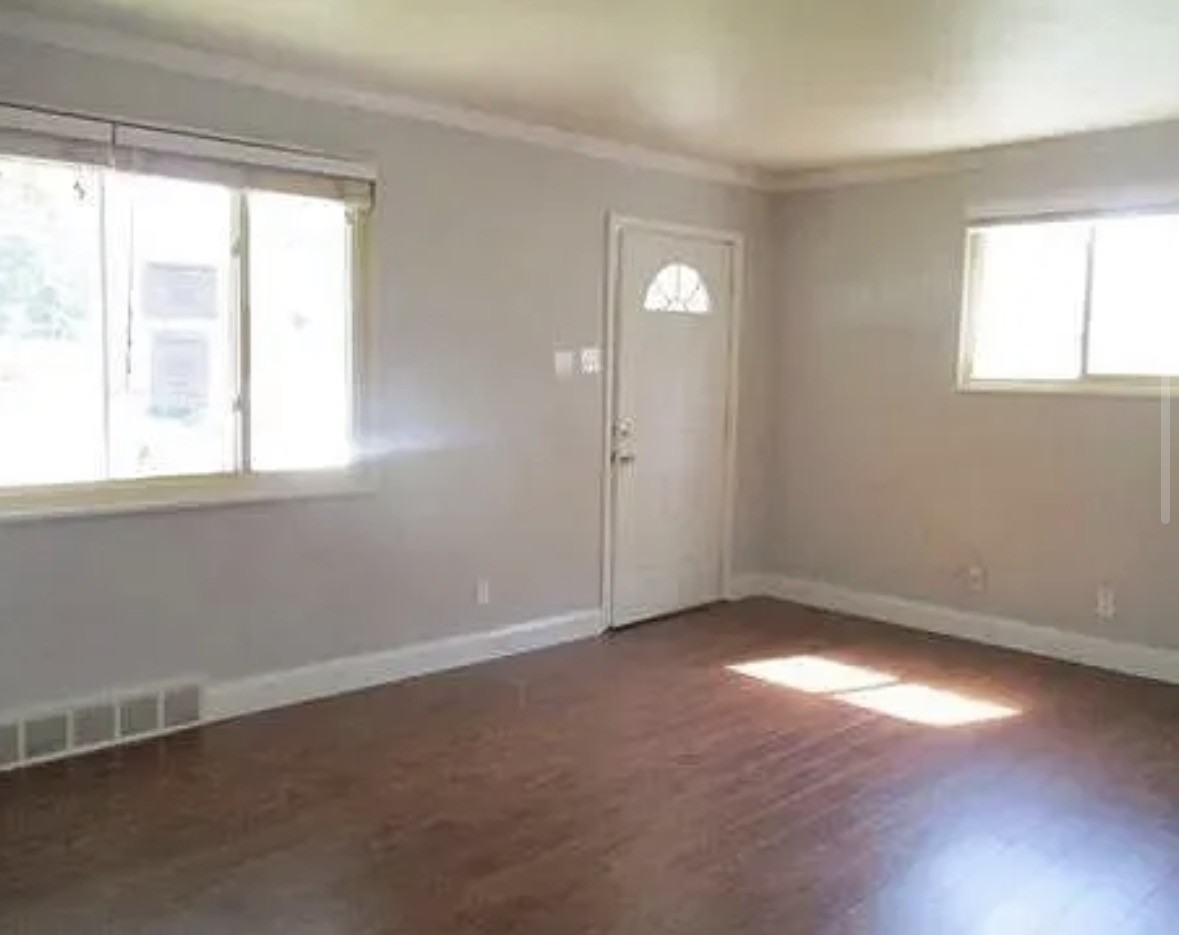 7737 Clevedon St - Photo 6 of 16