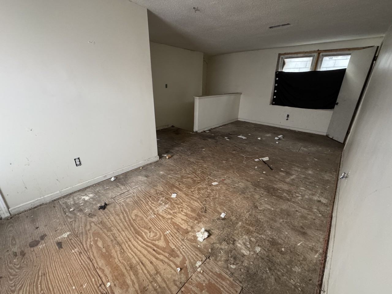 5236 Lemay St - Photo 5 of 18