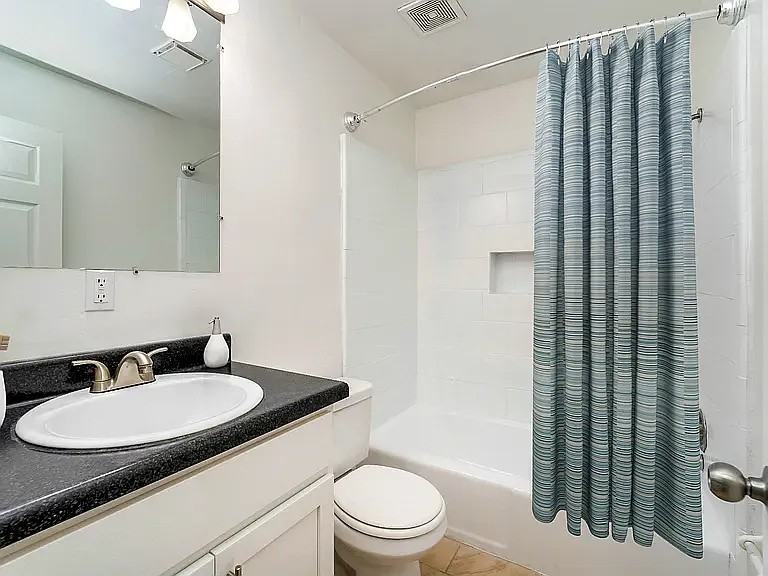 914 Winthorne Dr - Photo 7 of 13