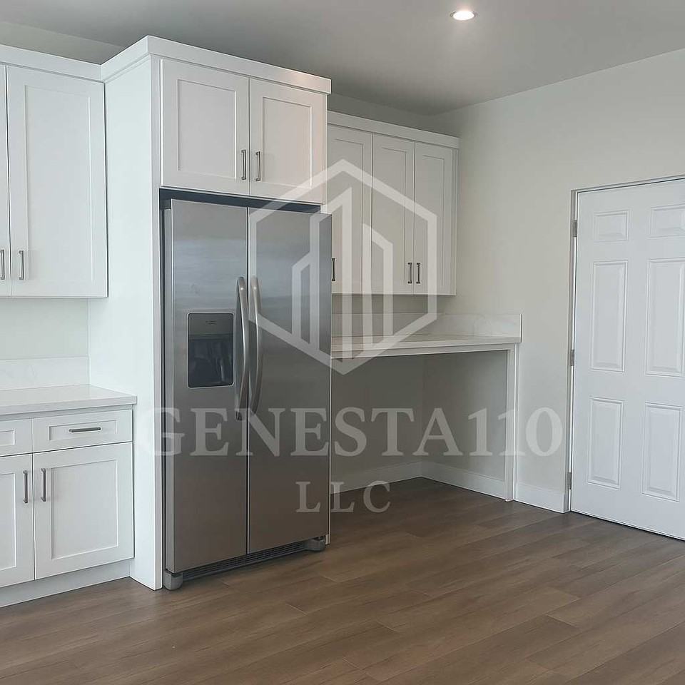 11040 Genesta Ave - Photo 2 of 12