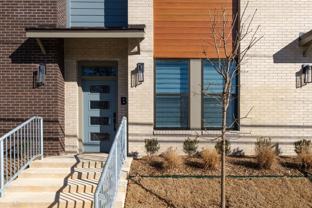 303 Park St #B - Photo 1 of 1