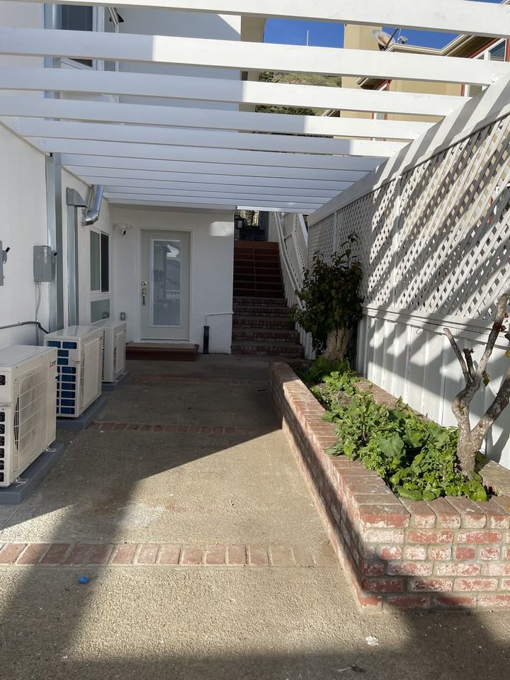 633 Rocca Ave #A - Photo 2 of 9